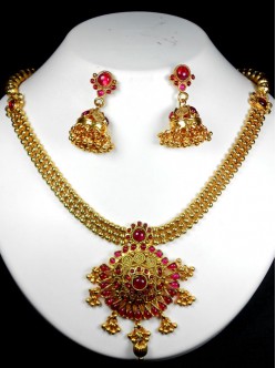 Exclusive Polki Set